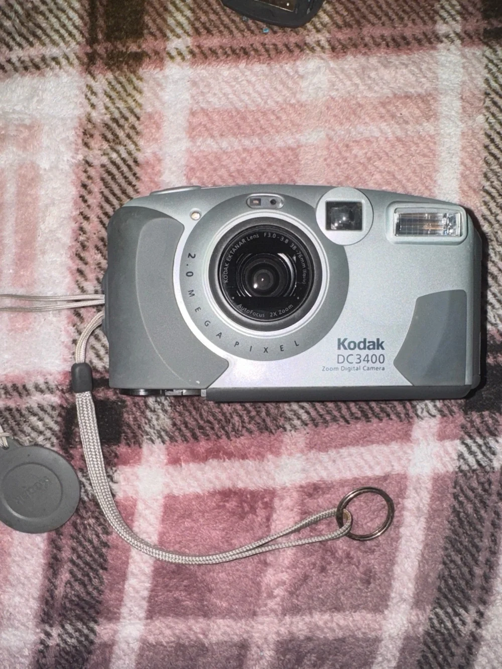 Kodak DC3400 Digital Camera 2.0 Megapixel Made In Japan vintage (Not Working)